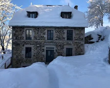Pour Famille * Saint-Clement (Cantal)